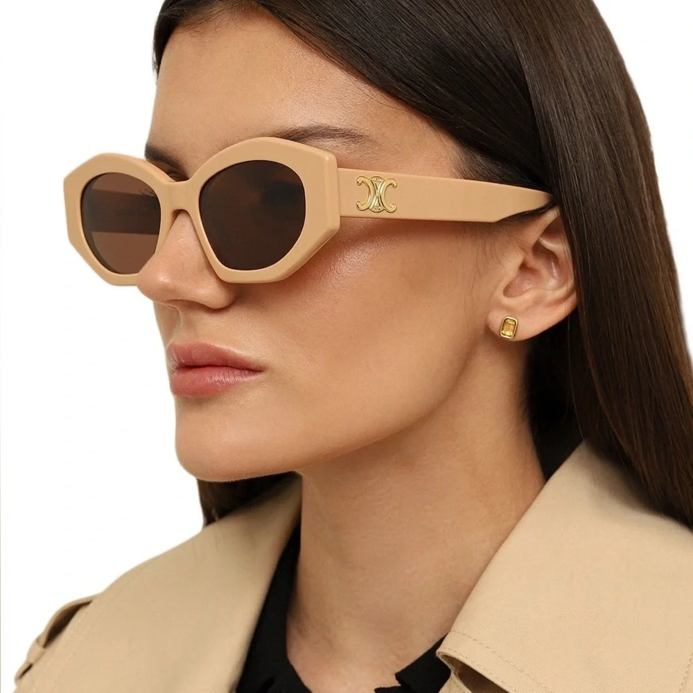 CELINE CL40238U 57E Acetate Triomphe 01 Sunglasses Beige Tan Sunglasses 510$ - Picture 2 of 6